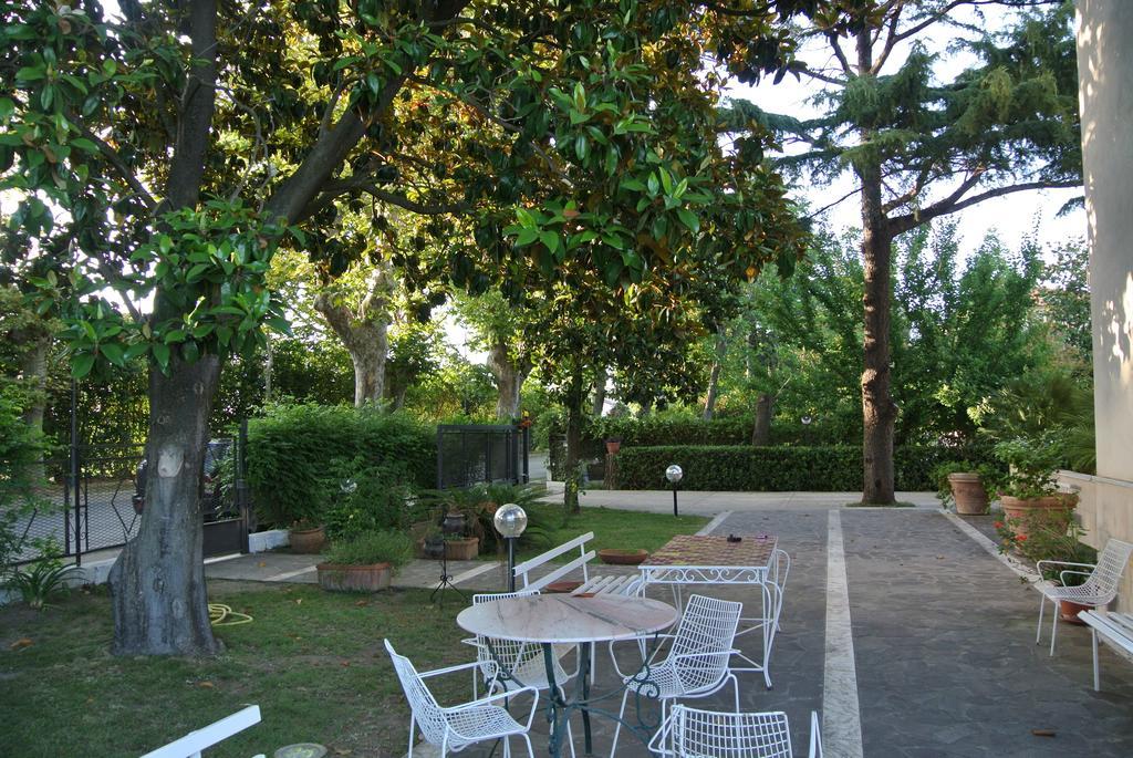 Villa Nicodemo Paestum Exterior photo